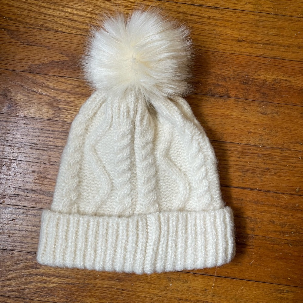Women's Forever21 knit hat